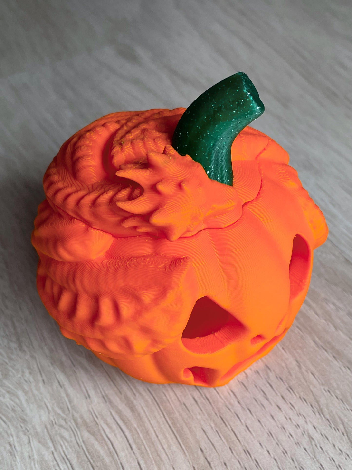 Suport lumânare Dragon Jack’O’Lantern – decor fantastic imprimat 3D