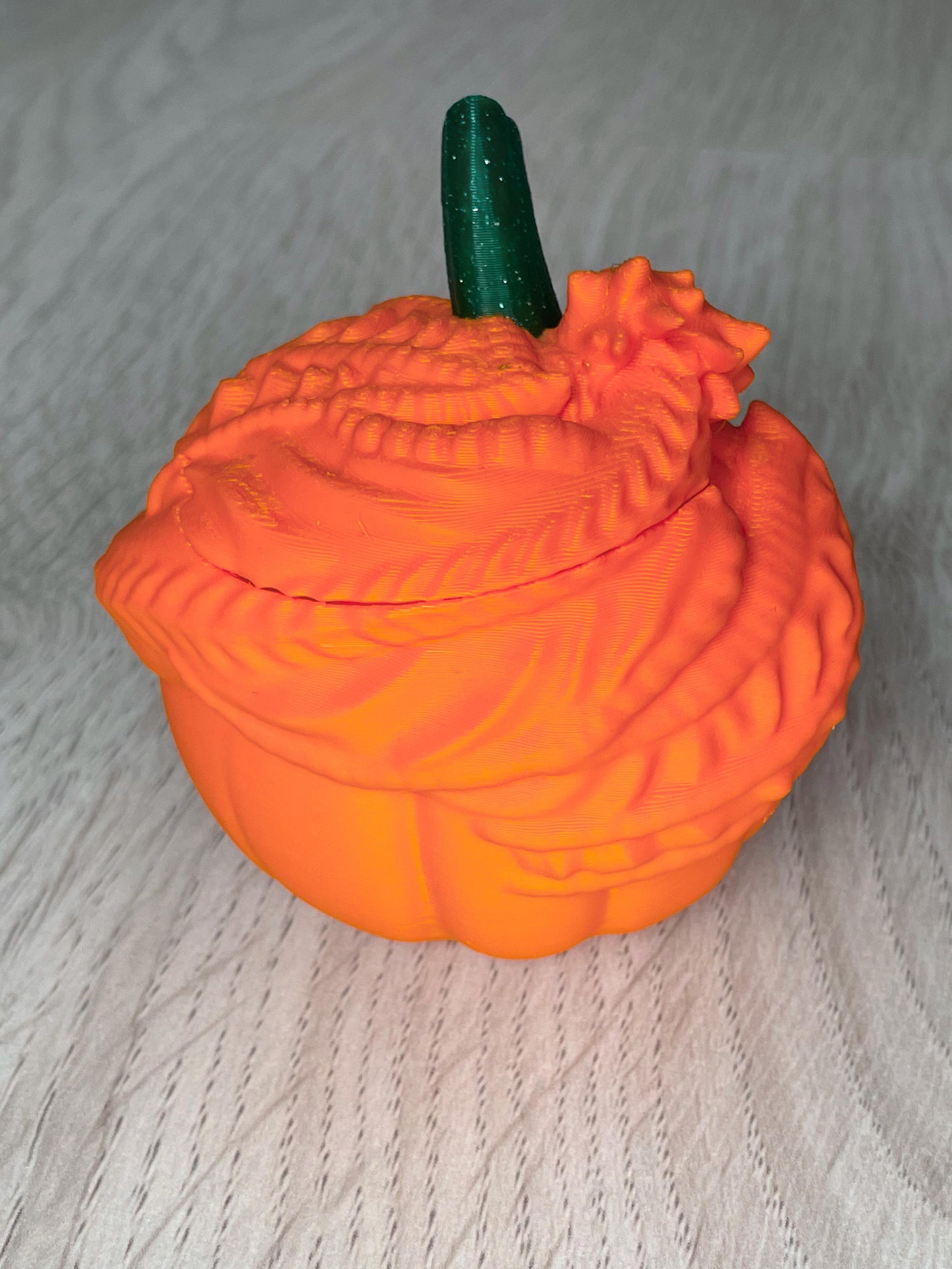 Suport lumânare Dragon Jack’O’Lantern – decor fantastic imprimat 3D