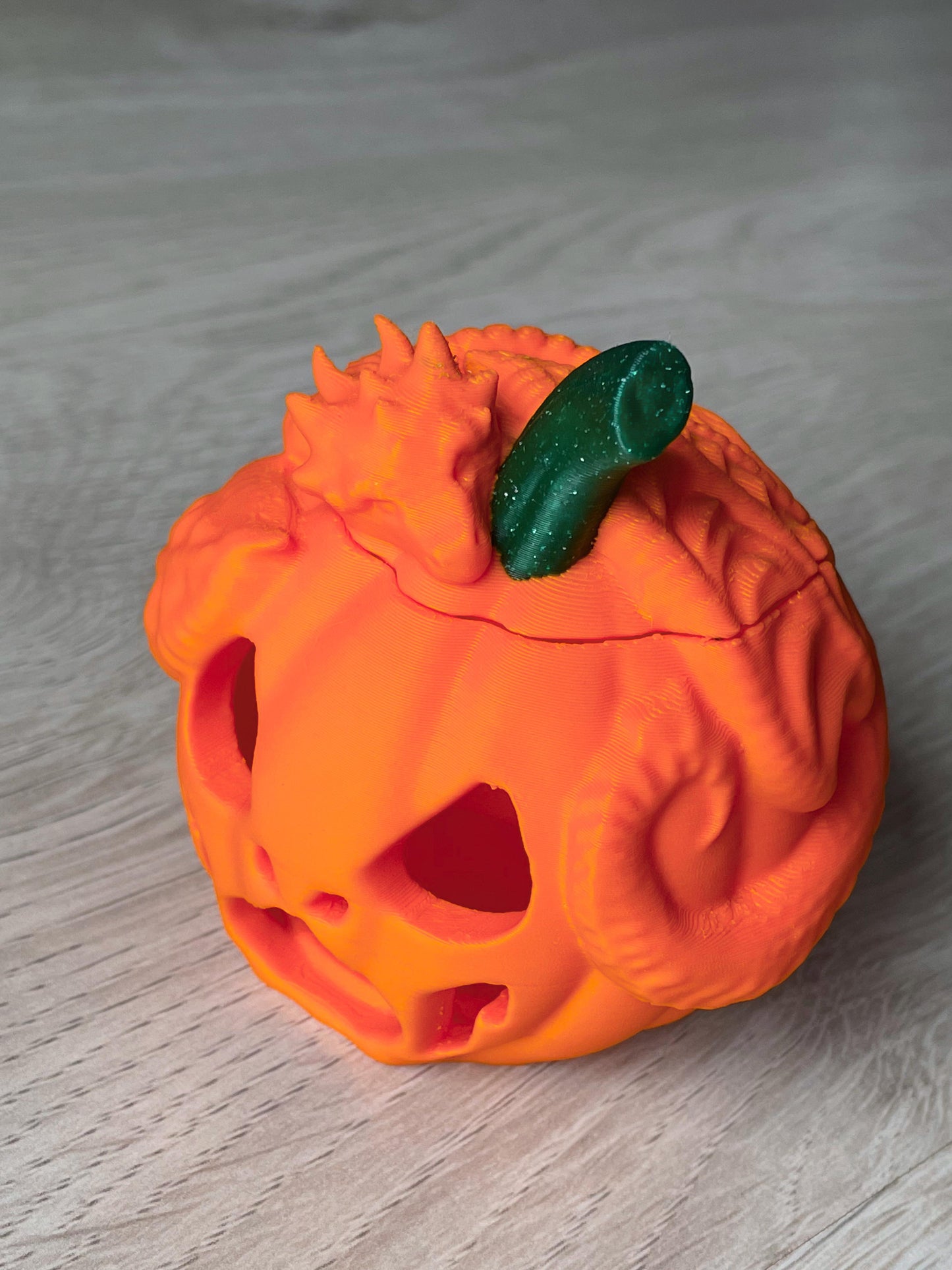 Suport lumânare Dragon Jack’O’Lantern – decor fantastic imprimat 3D