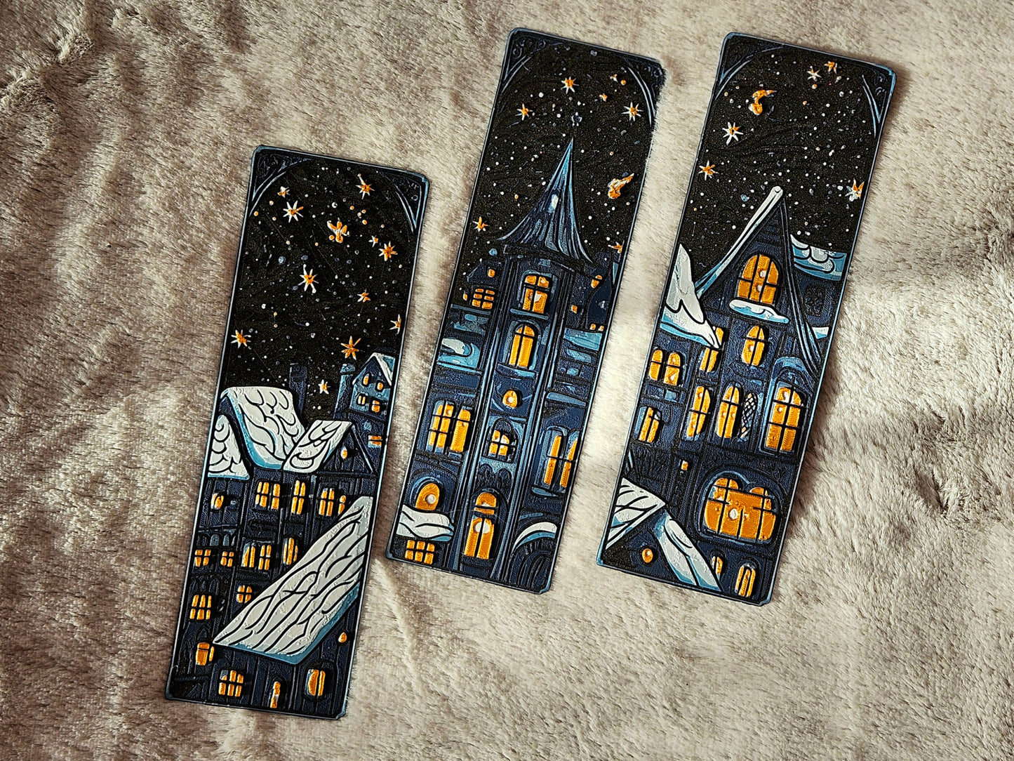 Semne de carte „Winter Glow” – sat de iarnă (3 bucăți)